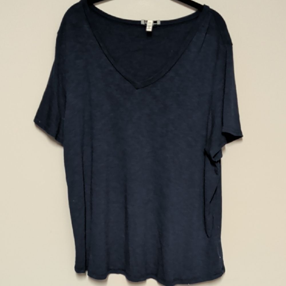 Jessica Simpson Deep Blue V-Neck Short Sleeve Tee